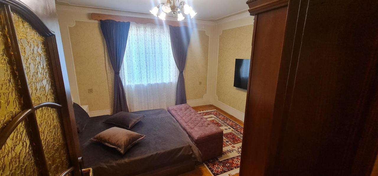 Gold Wall Apartment Baku Bagian luar foto